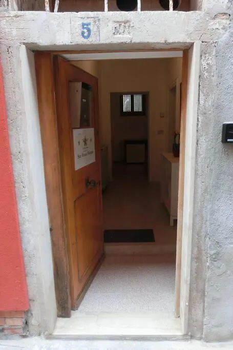 Central Star House Murano Daire